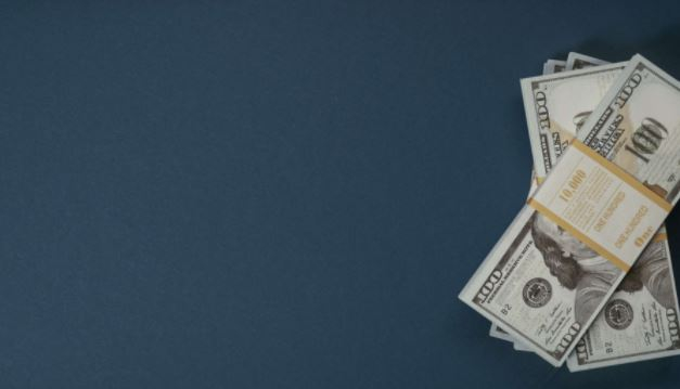 МВФ допустил ослабление доллара из-за санкций против России