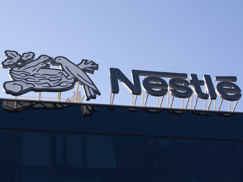 Nestle первой в Москве могут оштрафовать за отказ переводить на удаленку 30% сотрудников