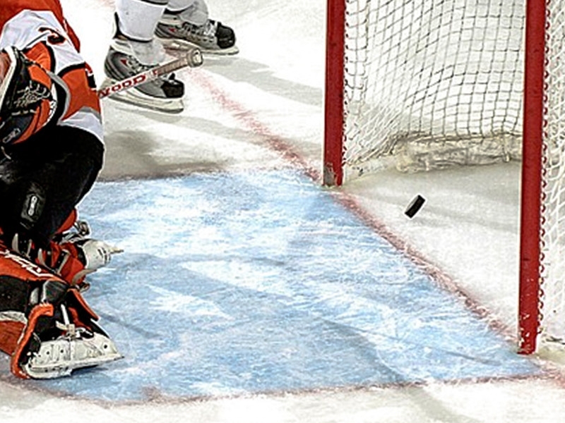 Новый сезон в НХЛ может стартовать на естественном льду с изумрудным оттенком