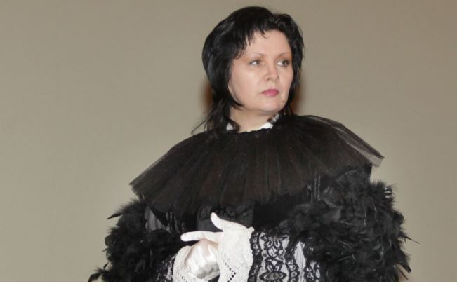 Пандемия вынудила 61-летнюю певицу Ирину Шведову уйти работать в такси