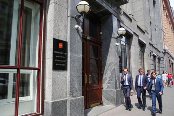 Российский госдолг поставил под угрозу курс рубля