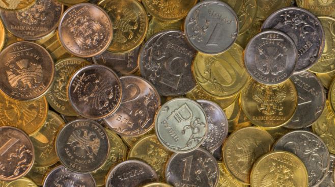 Рублю предсказали бурное восстановление после пандемии