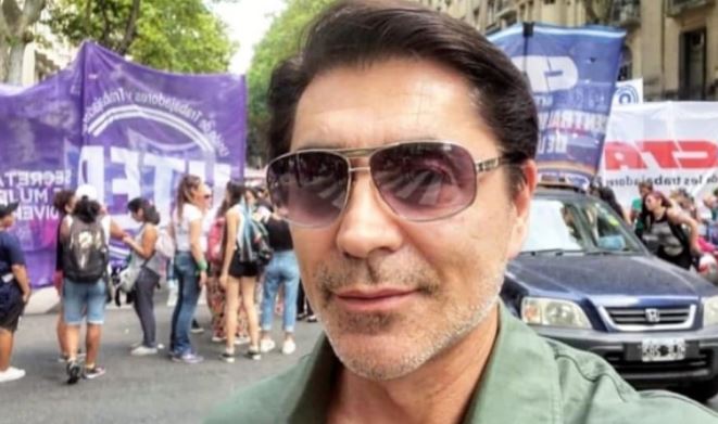 Сын Джигарханяна не сможет вовремя приехать из США на похороны отца